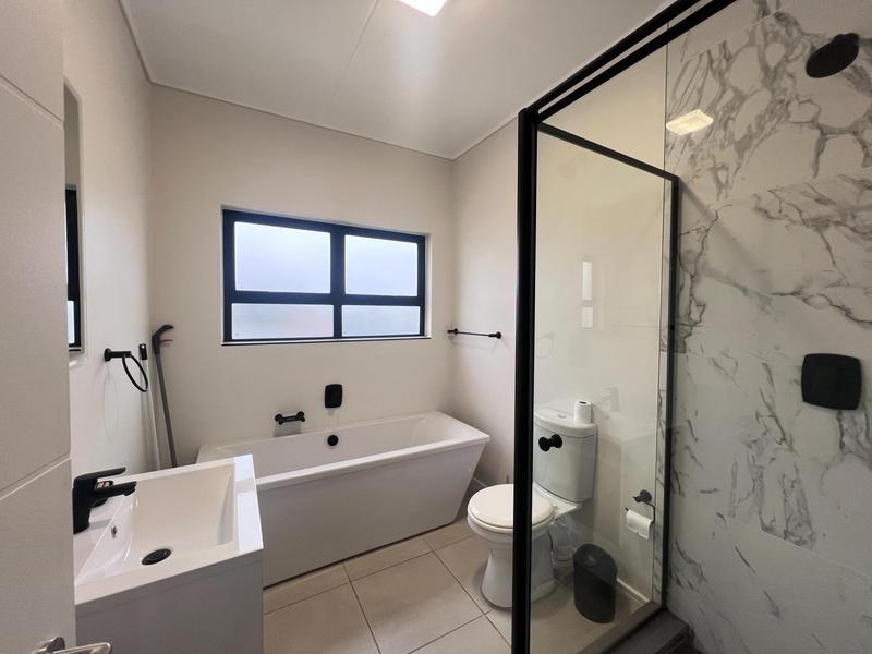 2 Bedroom Property for Sale in The Huntsman Western Cape